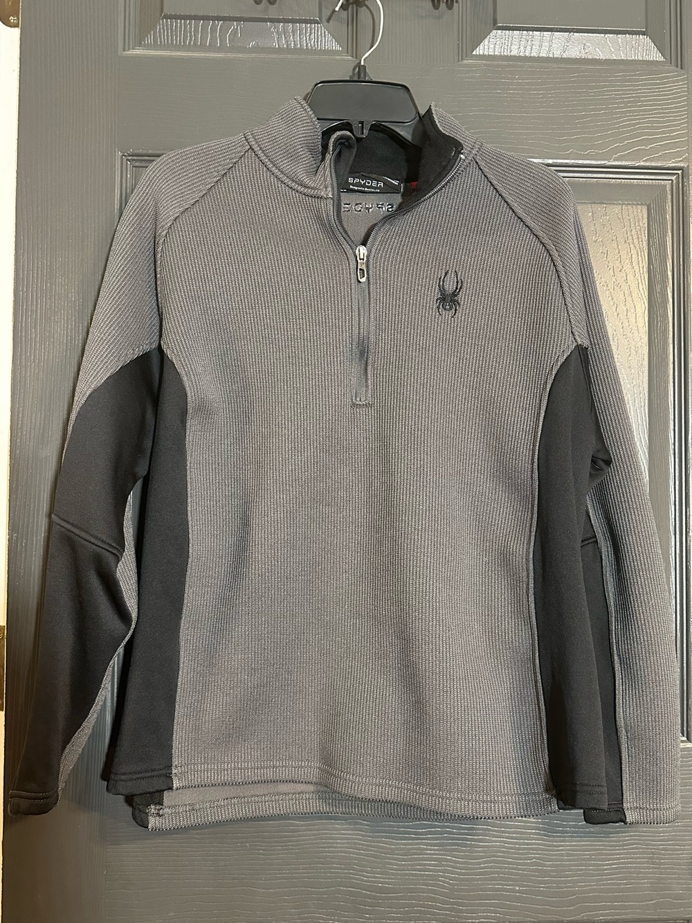 Spyder Men's Ribbed Half-Zip Pullover in Gray and Black